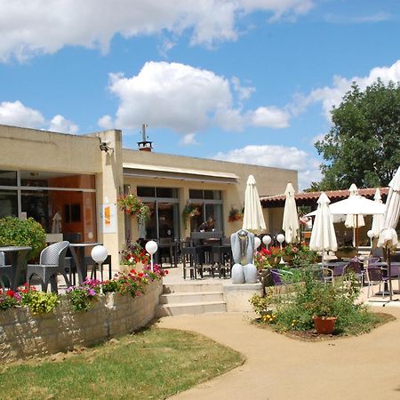 Logis Hotel & Restaurant Le Fleurance Exterior foto